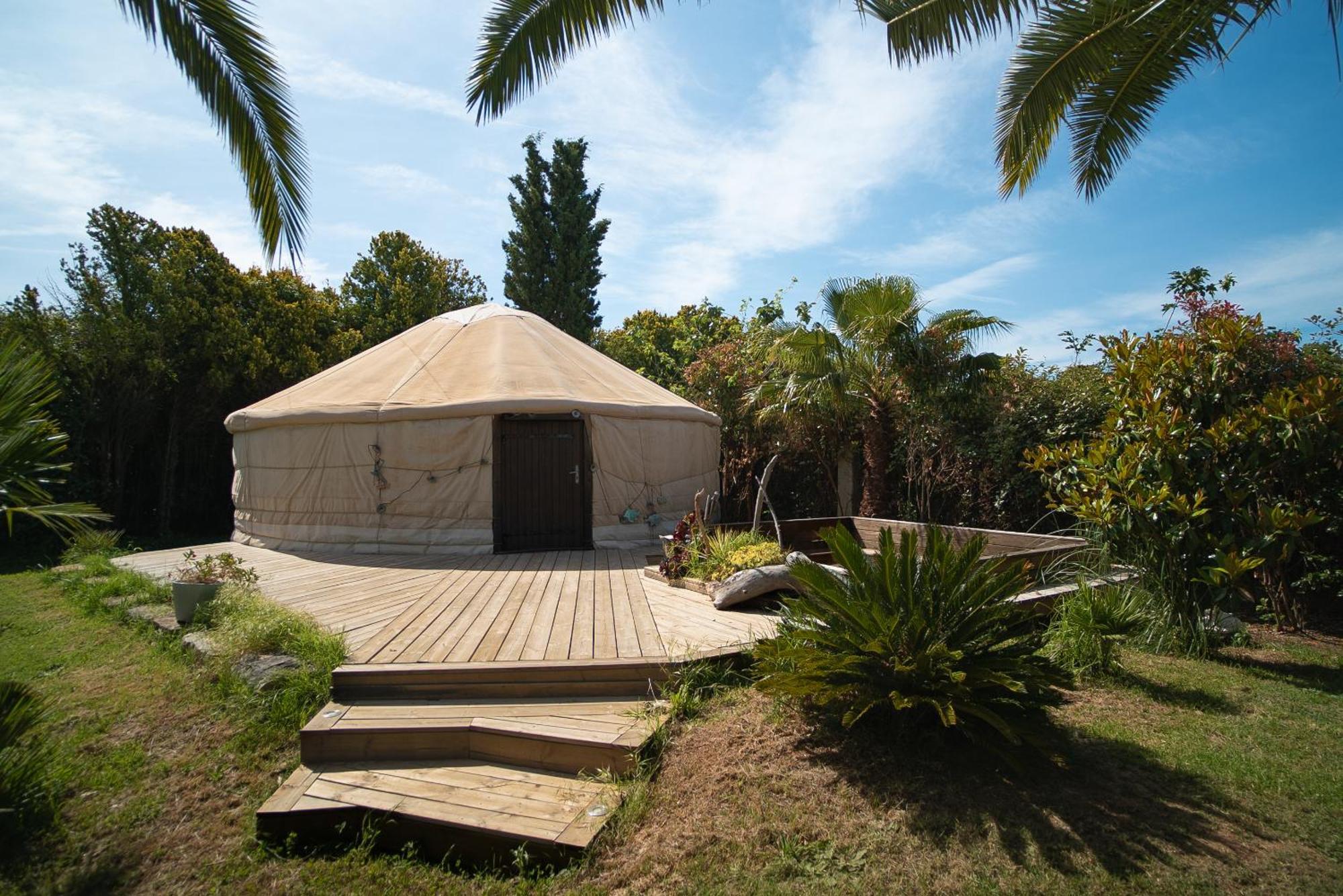Glamping Yourte Jardin Tropicale Piscine - Quatre Murs Et Un Toit Hyères